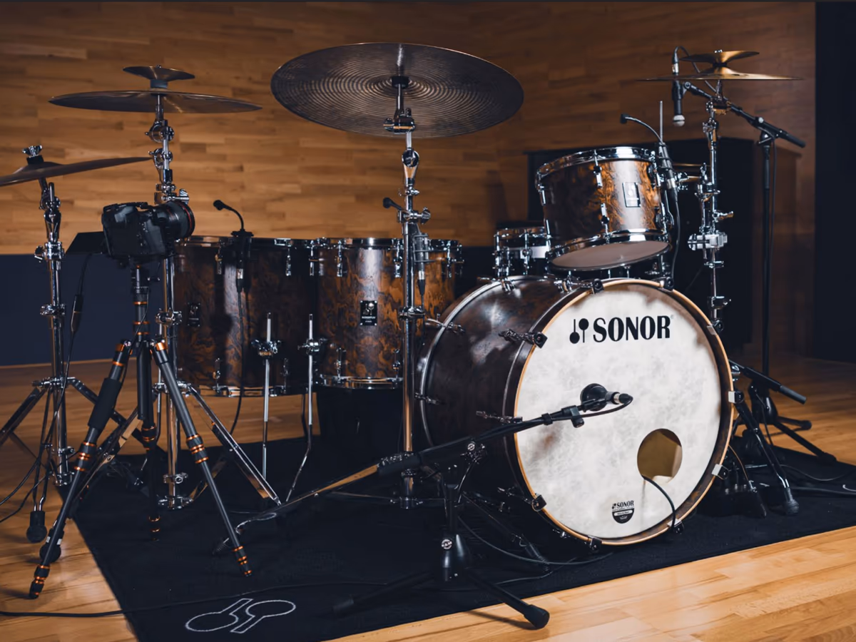 Sonor Momentum drum kit